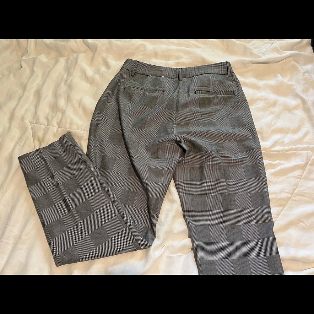 Mid Rise Pleated Express Slacks - Picture 3 of 4